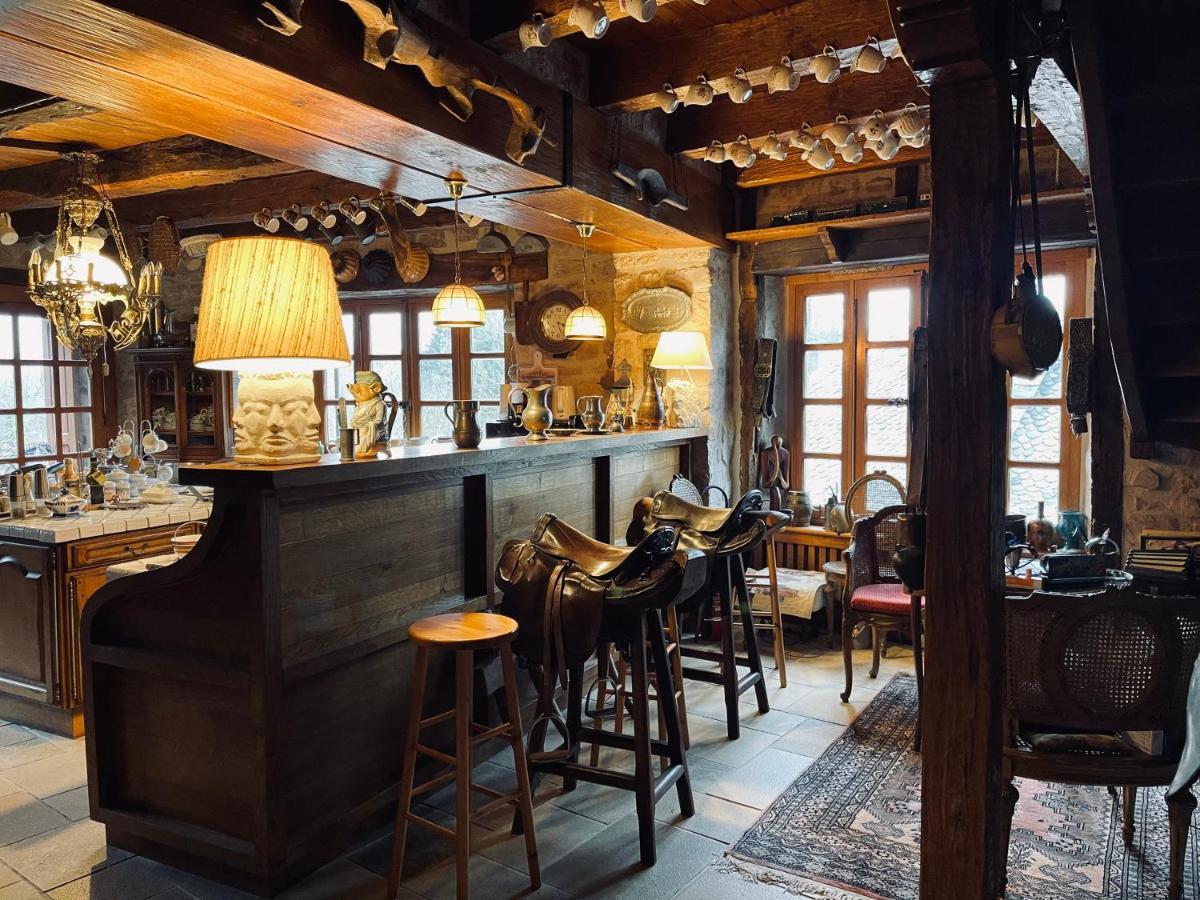 La Maison De Mon Pere Le Nayrac Buitenkant foto