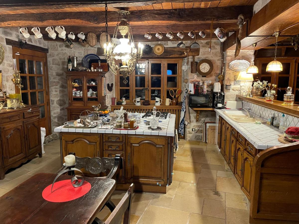 La Maison De Mon Pere Le Nayrac Buitenkant foto