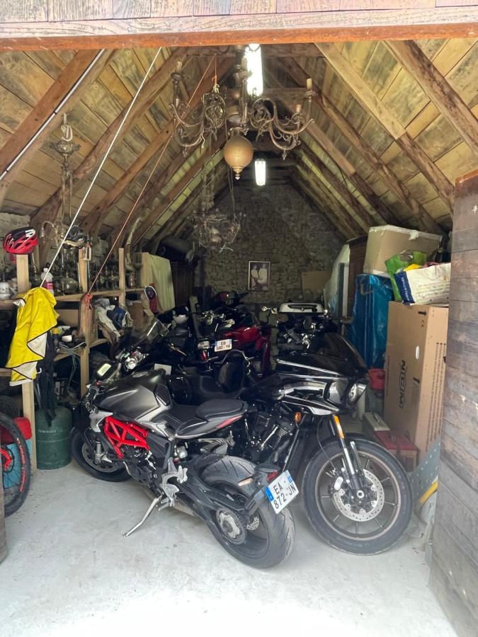 La Maison De Mon Pere Le Nayrac Buitenkant foto